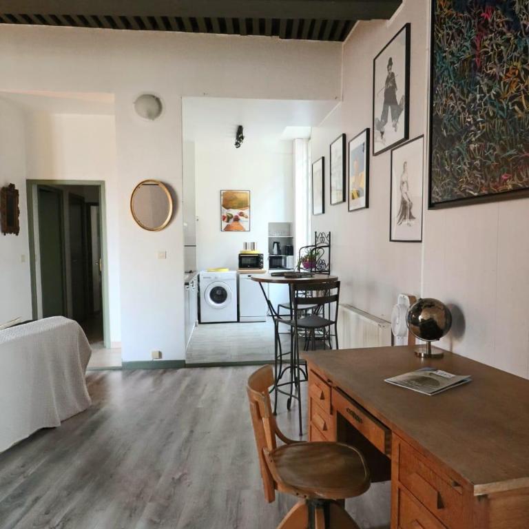 La Tour des Songes Place Dampmartin Uzès - Appartement 1 Chambre - 10