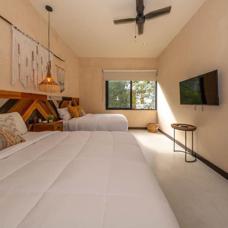 Villa Asana with Stunning Luxury Pool and Private Rooftop - Villa con piscina privada - 32