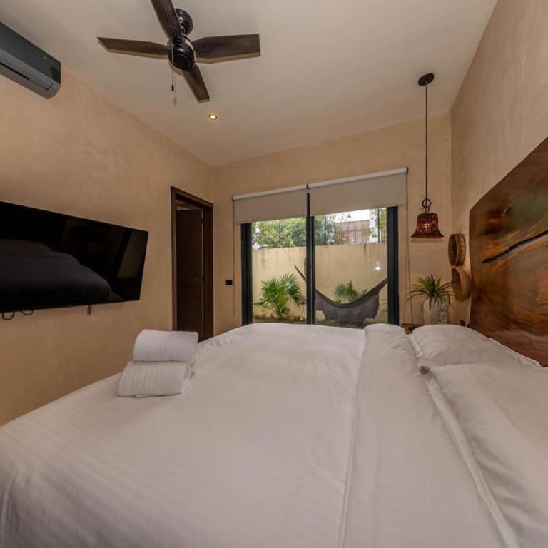 Villa Asana with Stunning Luxury Pool and Private Rooftop - Villa con piscina privada - 34
