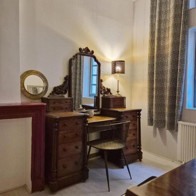 La Tour des Songes Place Dampmartin Uzès - Appartement 1 Chambre - 28
