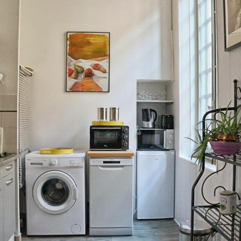 La Tour des Songes Place Dampmartin Uzès - Appartement 1 Chambre - 11