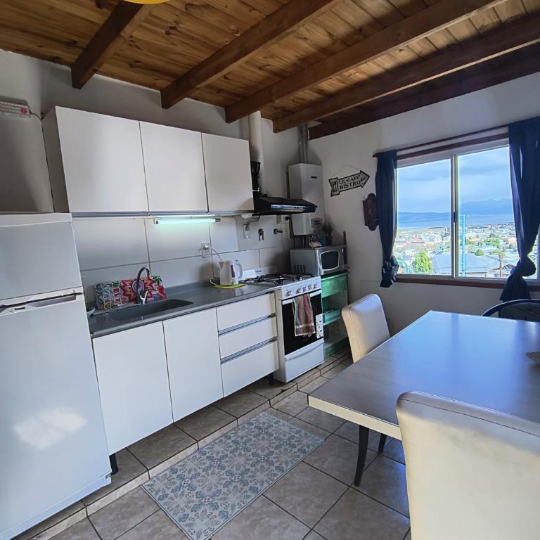 Ushiaia magnifica, excelente vista a las montañas y patio PA - Apartamento de 2 dormitorios - 16
