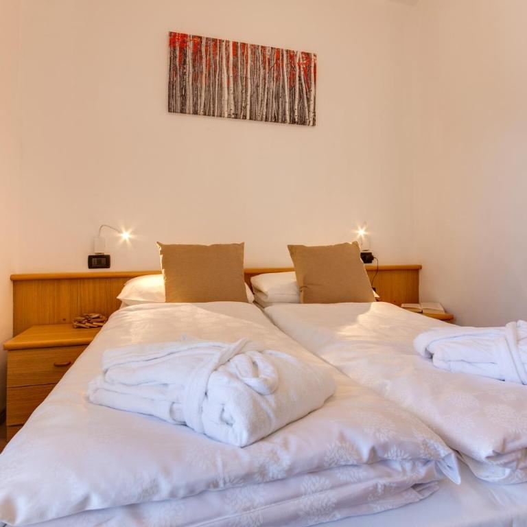 Phi Hotel Bellamonte - Camera Essential - 4