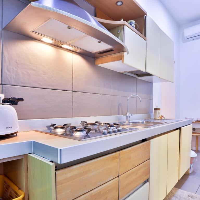 GuestHost - Residenza Mura Greche Historic Center - Appartamento con 2 Camere da Letto - 5