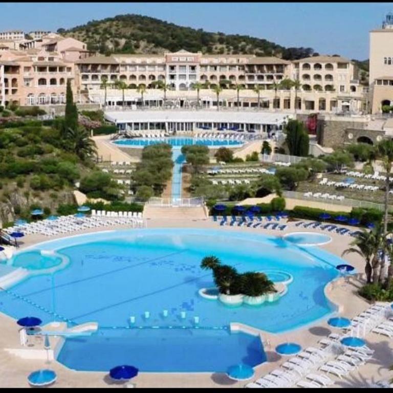 Appartement 4/5 personnes vue mer piscine et montagne Cap Estérel Pierre et Vacance nature et sport - Appartement 1 Chambre - 2