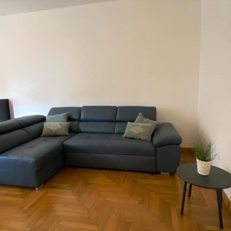 The Charme - Modern Apartment in Como with Balcony - Appartamento Deluxe con 2 Camere da Letto - 7