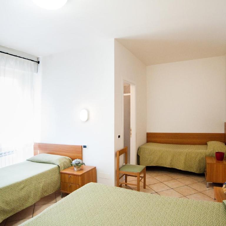Hotel La Toscana - Camera Quadrupla - 4