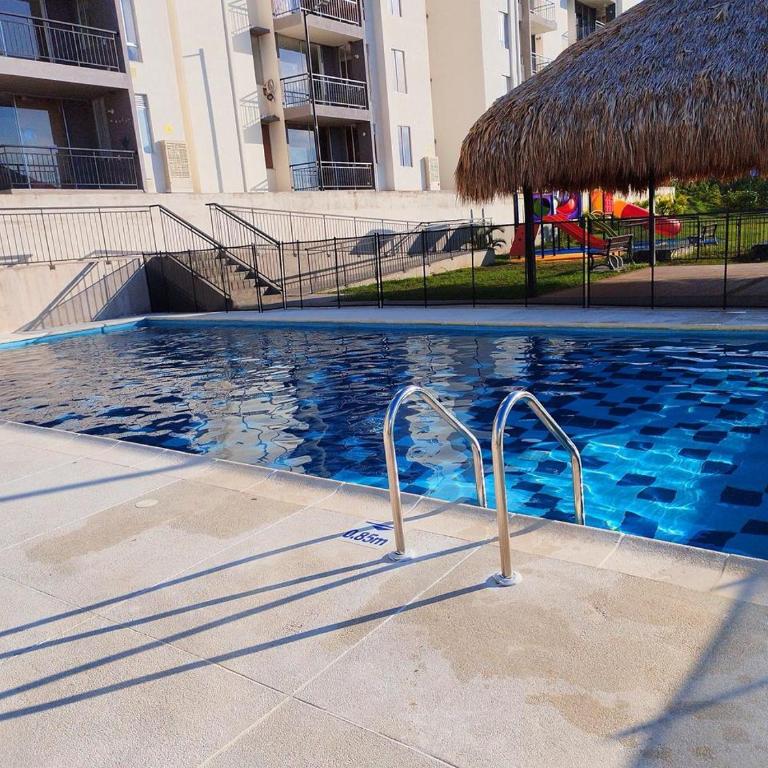 Condominio Bahia Solero-Ricaurte,cundinamarca - Apartamento de 2 dormitorios con vistas - 63