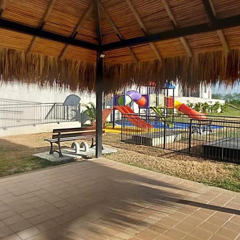 Condominio Bahia Solero-Ricaurte,cundinamarca - Apartamento de 2 dormitorios con vistas - 66