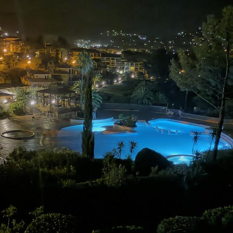 Appartement 4/5 personnes vue mer piscine et montagne Cap Estérel Pierre et Vacance nature et sport - Appartement 1 Chambre - 8