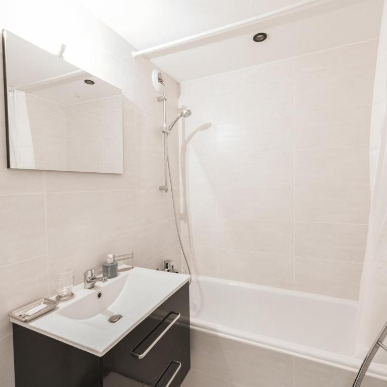 Appartement T3 rénové au pied des pistes avec parking - Courchevel 1850 - Apartamento de 2 dormitorios - 8
