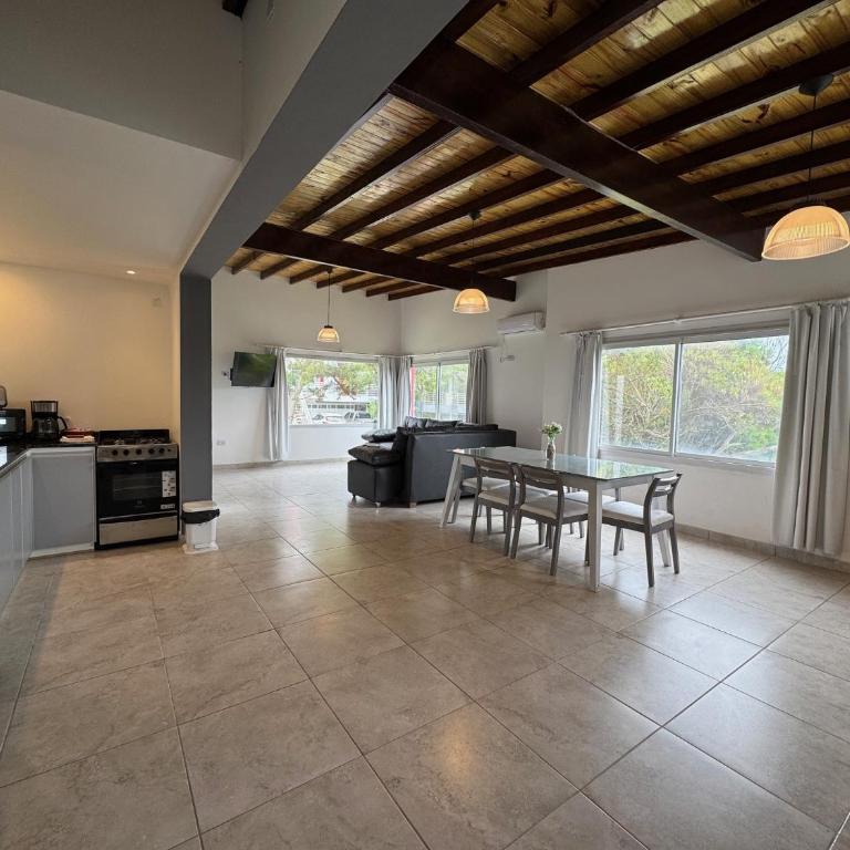 ELEMENTOS MAR AZUL acceso directo a playa x complejo - Family Two-Bedroom Apartment with View - 2