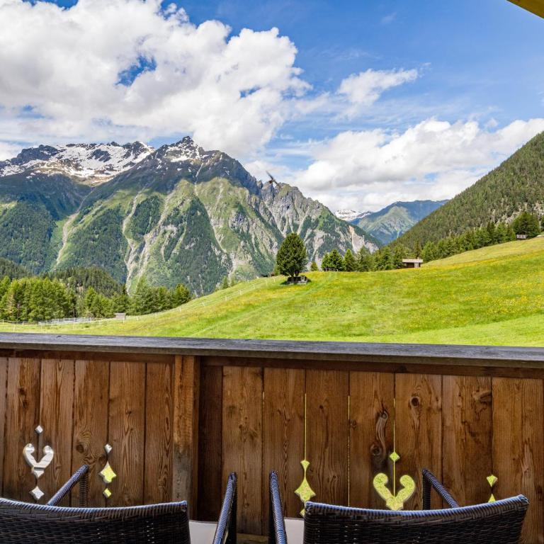 Hotel Regnum Zegg - Familienzimmer mit Balkon - 8