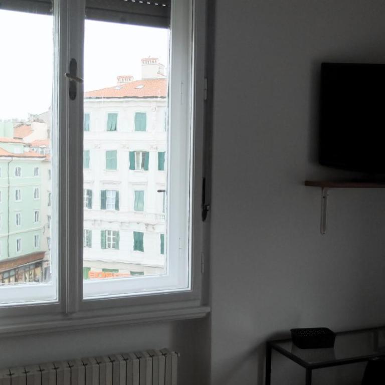 B&B Piazza Goldoni - Deluxe Double Room with Balcony - 4