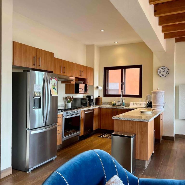 Elegant 3BR Condo 5 Star Amenities near Centro - Apartamento de 3 dormitorios con balcón - 20