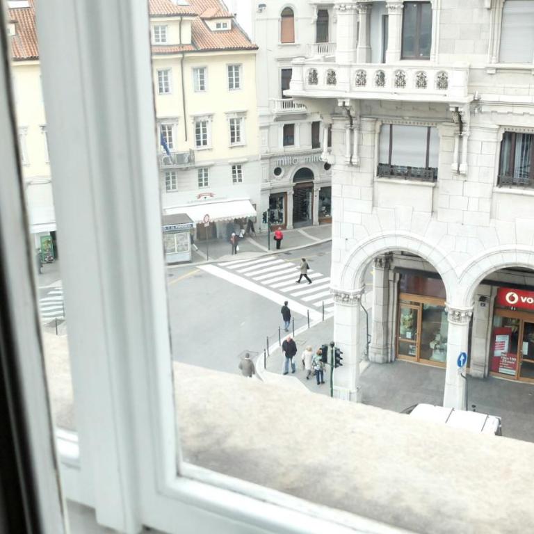 B&B Piazza Goldoni - Double or Twin Room with Private External Bathroom - 4