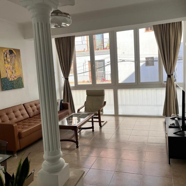 Perfect place for fun in the sun! - Two-Bedroom Apartment - 9