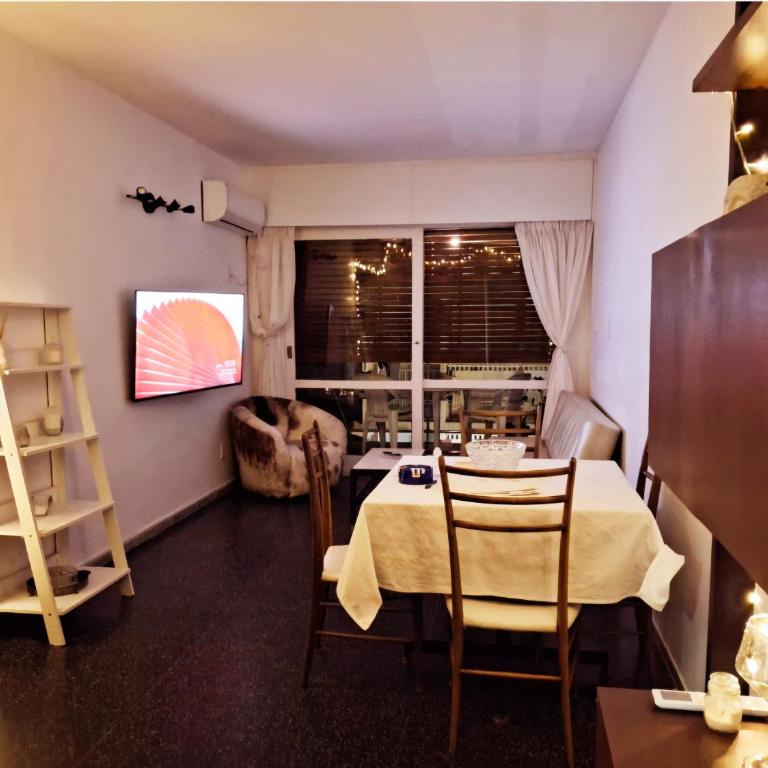 Parada 10 Mansa, frente a playa - Two-Bedroom Apartment - 2