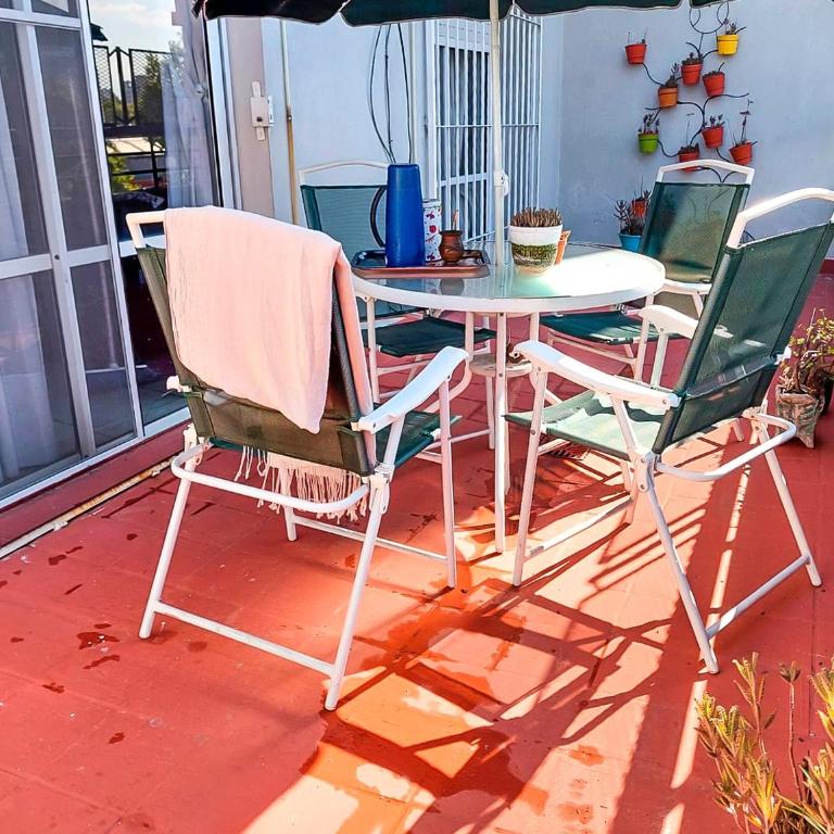 Departamento para 6 con cochera a 4 cuadras subte H - Apartamento de 2 dormitorios - 9