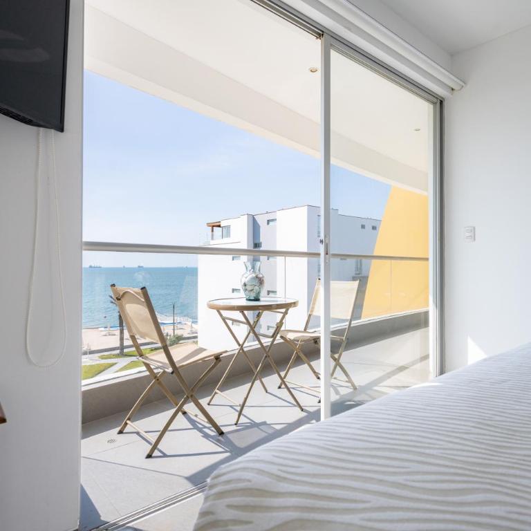 Sotavento Oceanfront Condos by Vibrant - Three-Bedroom Apartment with Sea View - 12