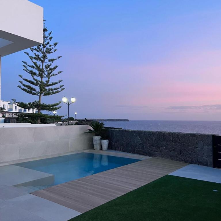 Vulcana Suite - Three-Bedroom Villa - 19