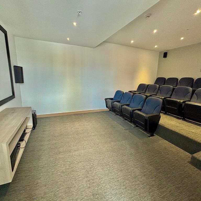 Modern downtown apartment with gym and view - Apartamento de 2 dormitorios - 8