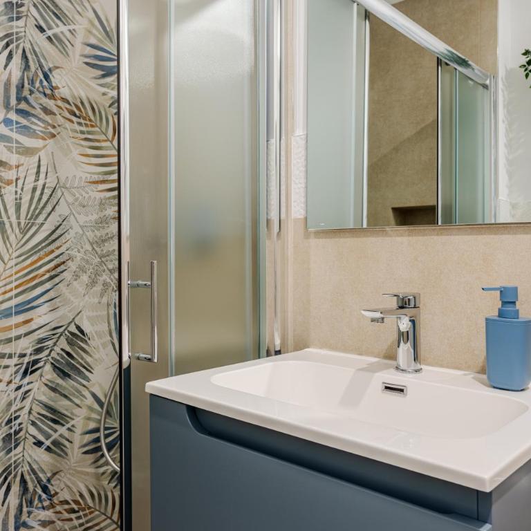 Repetti Suites - Two Adjacent & Independent Apartments 10 minutes to Milan City Centre & Linate Airport - Appartamento con 1 Camera da Letto - 20