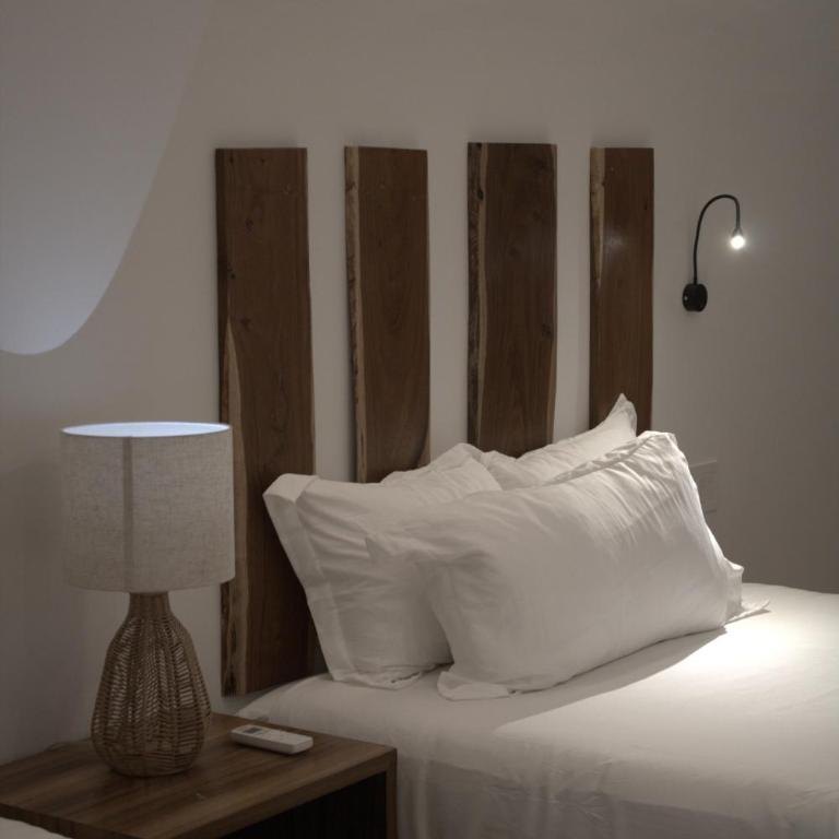 Hotel B10 - Distinctive Hotel- - Two-Bedroom Apartment with Balcony - 3
