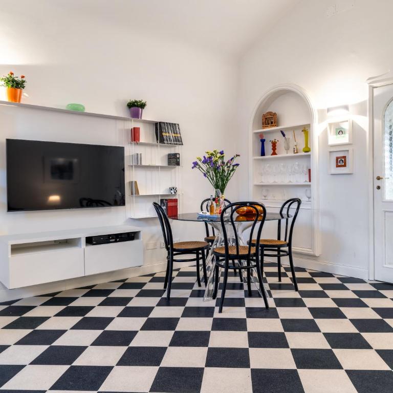 Santa Croce View Cool & Air Condizioned Private Entrance Apartment - Appartamento - 5