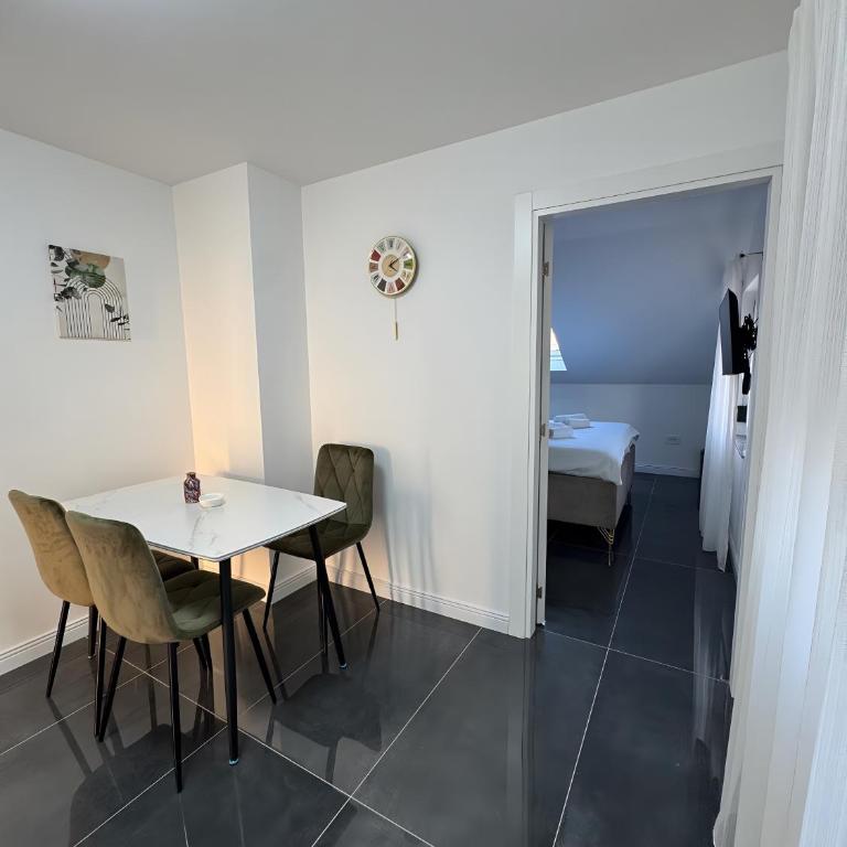 Kastel Apartmani - Apartman sa 1 Spavaćom Sobom - 10