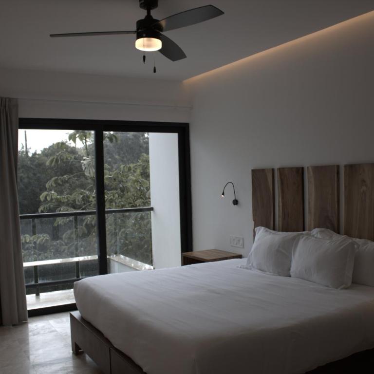 Hotel B10 - Distinctive Hotel- - Deluxe Double Room - 4