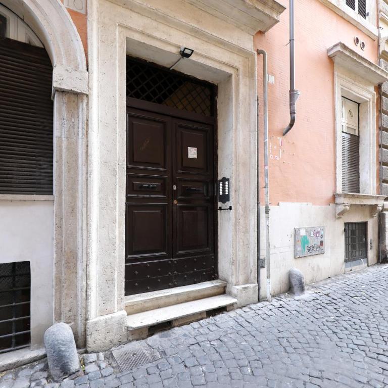 Piazza Navona - Appartamento con 2 Camere da Letto - 34