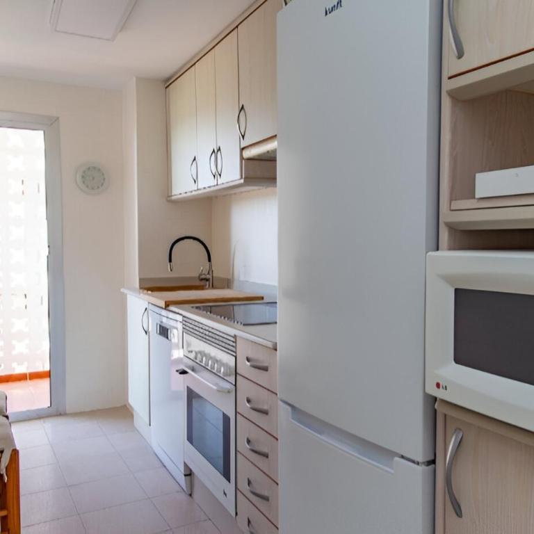 Apartamento Premium frente al mar, en primera linea de playa - Three-Bedroom Apartment - 9
