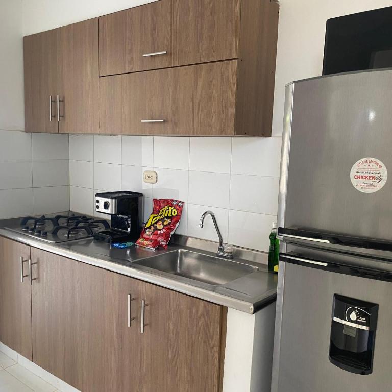CH1 Bonito apartamento amoblado en condominio RNT 1O8239 - Apartamento - 10