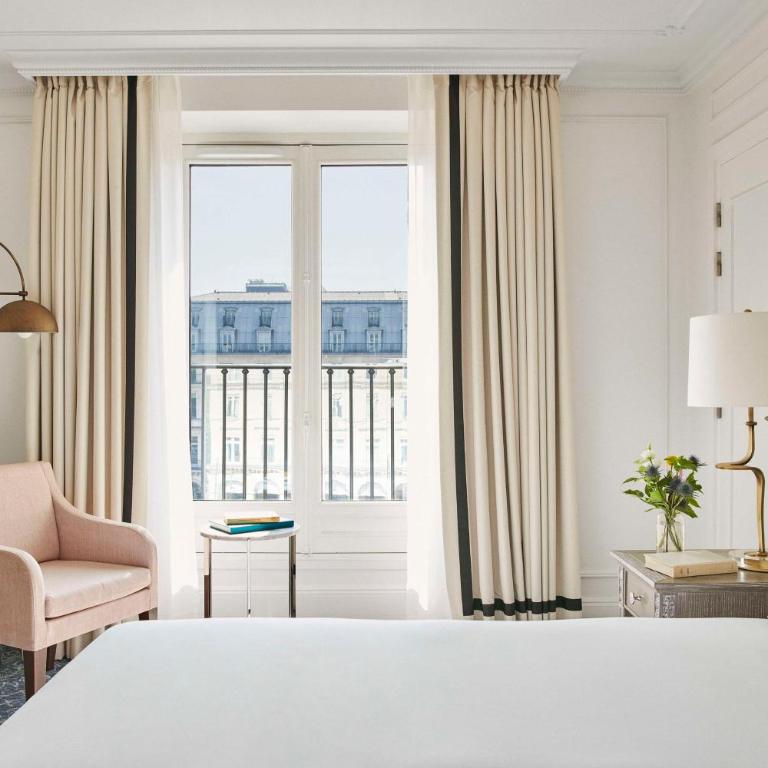 Hôtel du Louvre, in The Unbound Collection by Hyatt - Deluxe King Room with View - 4