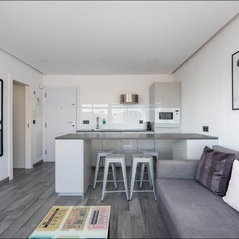 The Black&White Apartment - Apartamento - 2
