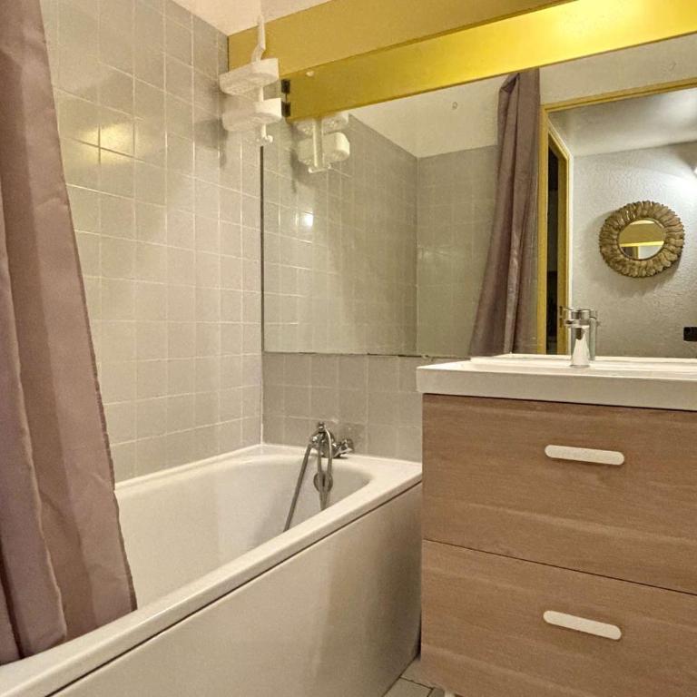 Studio cabine avec vue sur le port 4 couchages - AR240-112 - Appartamento con Vista Mare - 15