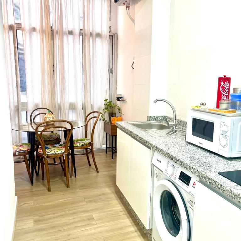 Apartamento EL LUCERO - Two-Bedroom Apartment - 13