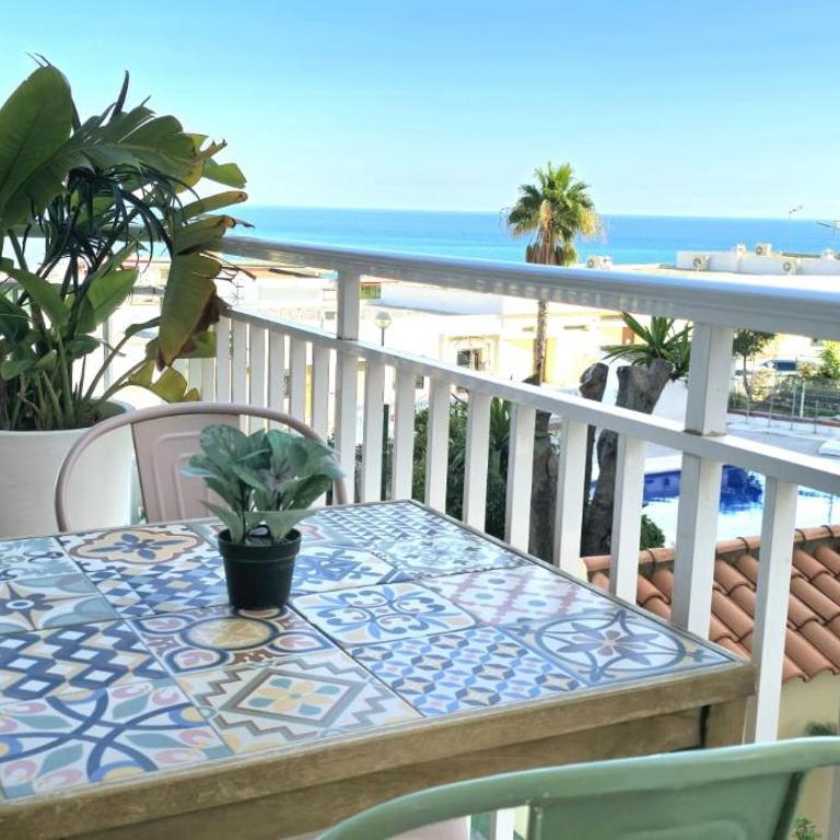 Seaview Retreat Torremolinos City Center, with pool and amazing views BY NAMASTE ELITE - Apartamento de 1 dormitorio - 4