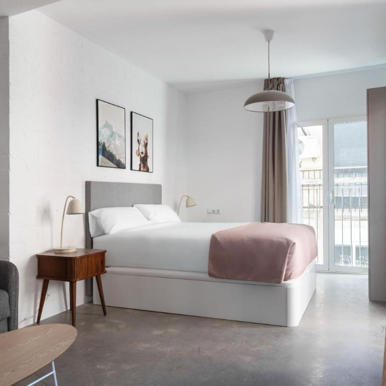 Limehome Almeria Hernan Cortes - Estudio con sofá cama - 6