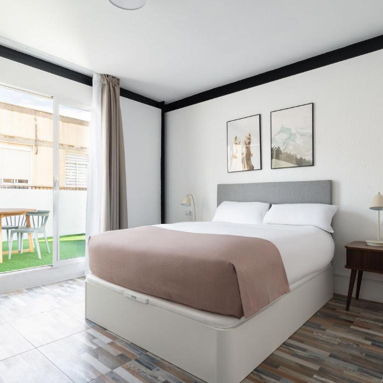 Limehome Almeria Hernan Cortes - Apartamento de 2 dormitorios con terraza - 2