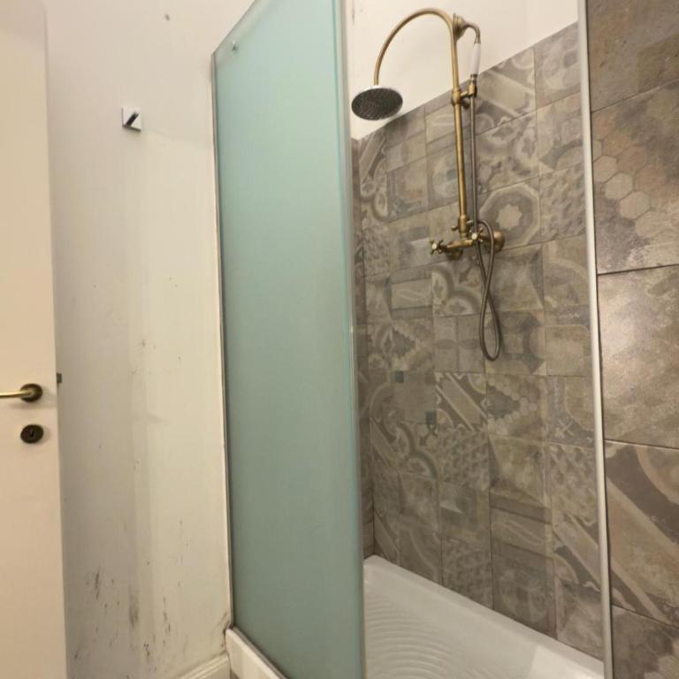 Rome Piazza di Spagna Guesthouse - Camera Quadrupla Luxury - 16