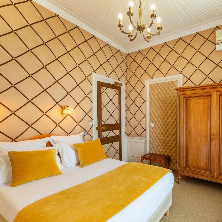 Grand Hôtel Des Templiers - Chambre Simple avec Baignoire - 4