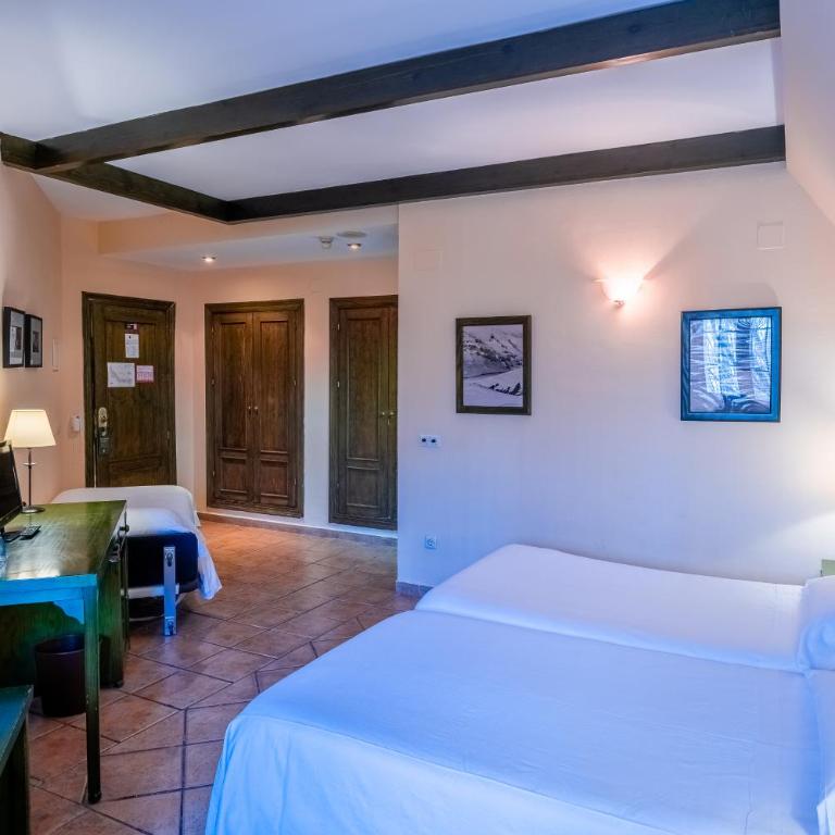 The Mountains Hotel - Chambre Triple Deluxe - 7
