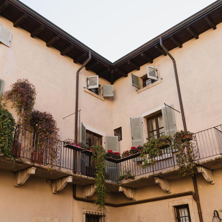 Loft Artigliere Centro Verona 120mq 4 rooms - Three-Bedroom Apartment - 47