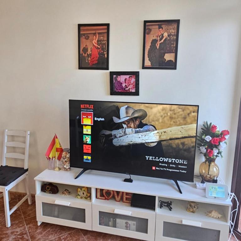 La Roca-Mediterráneo Views, 8th Floor-New Kitchen- POOL- Parking-Air Conditioning, Ceiling Fans & Free WIFI - Apartamento de 1 dormitorio - 5