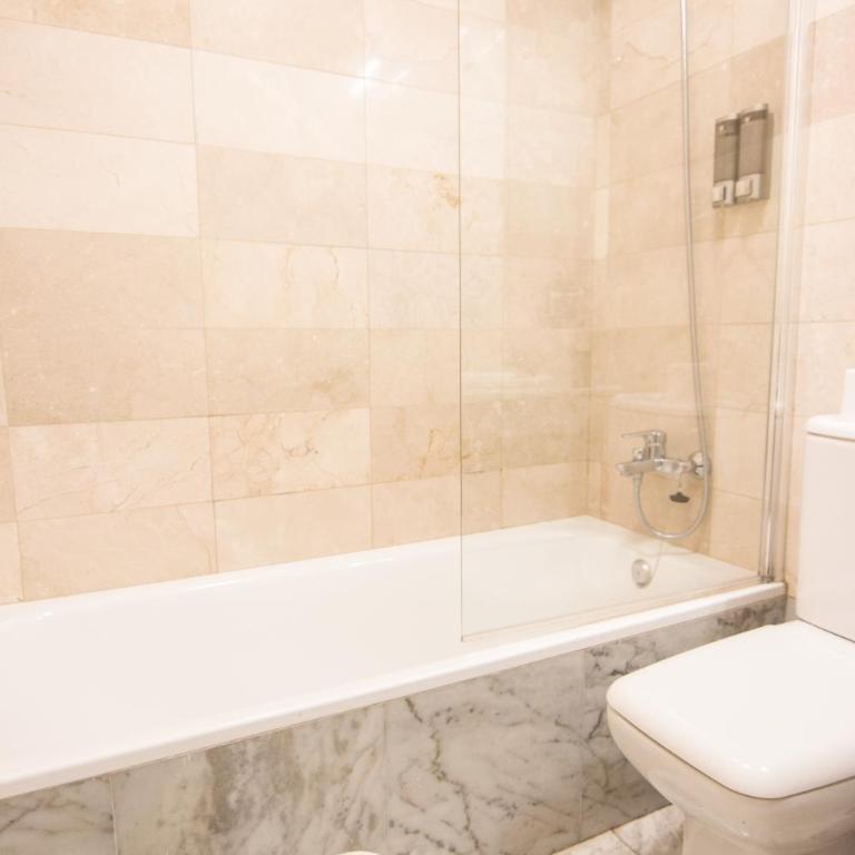 RentalSevilla Concejal Alberto Jiménez-Becerril - Apartamento de 2 dormitorios - 16