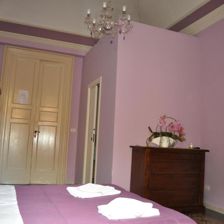 B&B Teatro Bellini - Double or Twin Room - 4