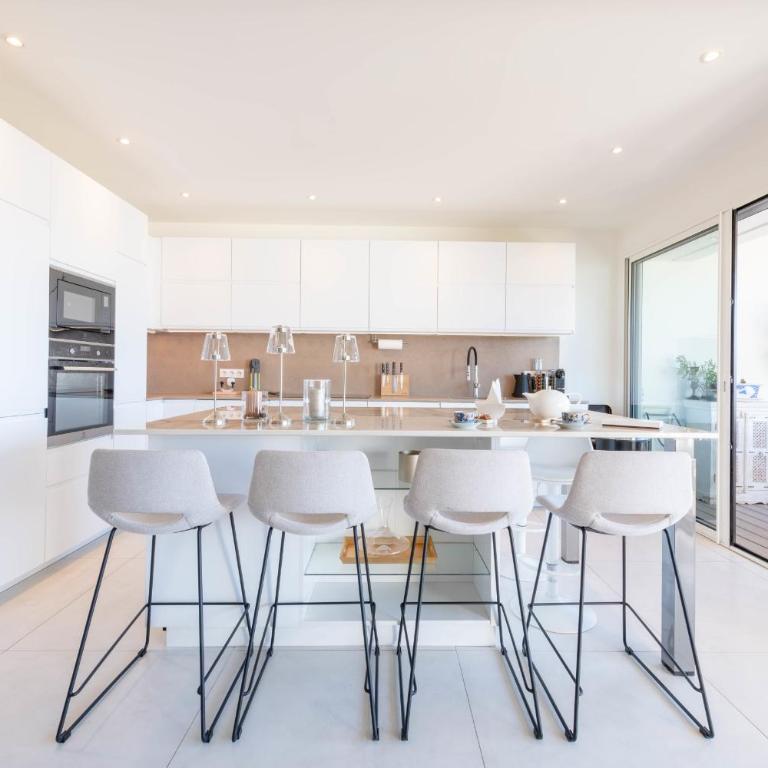 Luxury 2-Br Apartment with Sea View Cannes - Appartement - 15