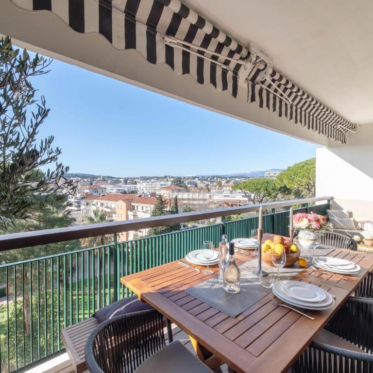 Luxury 2-Br Apartment with Sea View Cannes - Appartement - 24